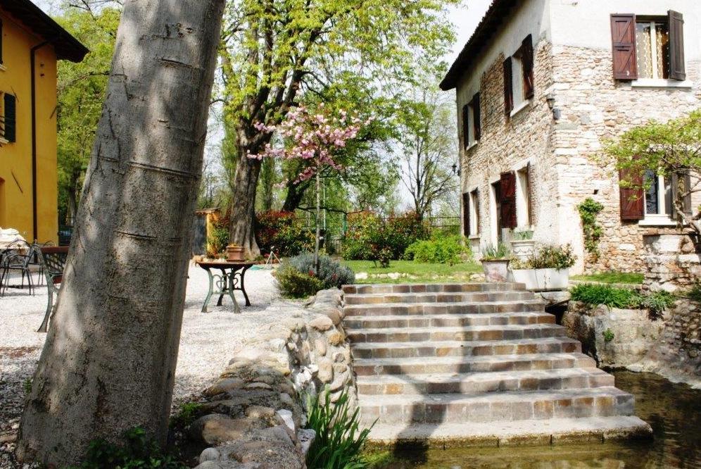 Agriturismo Villa Dei Mulini 沃尔塔曼托瓦纳 外观 照片