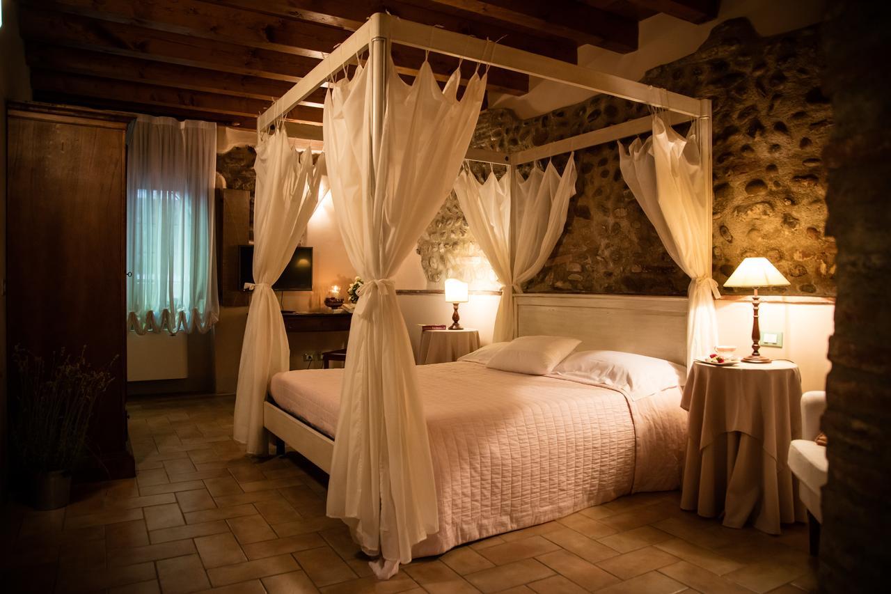 Agriturismo Villa Dei Mulini 沃尔塔曼托瓦纳 外观 照片