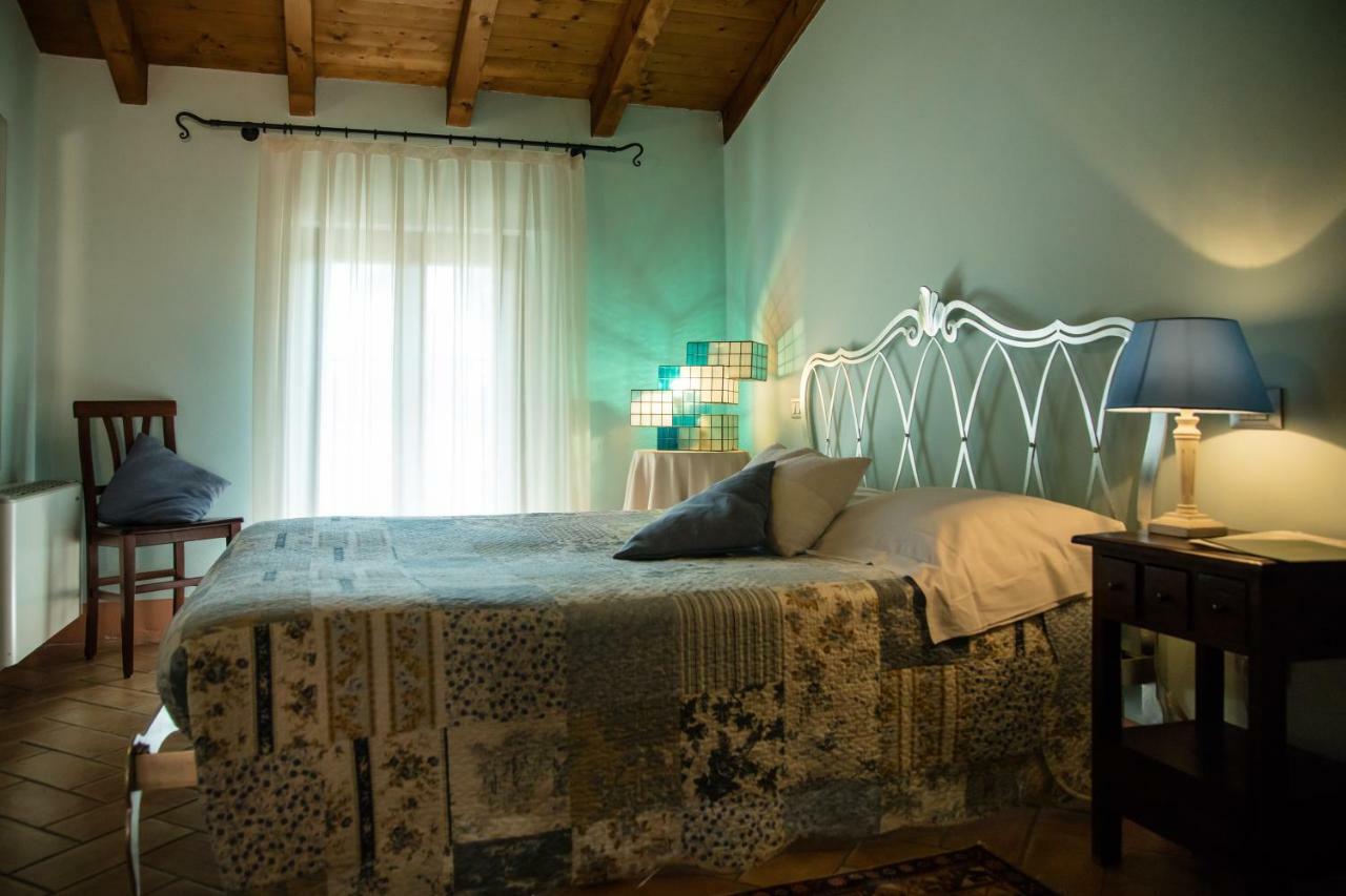 Agriturismo Villa Dei Mulini 沃尔塔曼托瓦纳 外观 照片